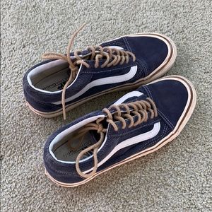 Navy blue corduroy men’s vans